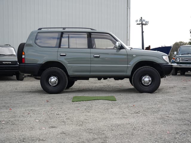 1998 Toyota Land Cruiser Prado JDM car for sale — photo 16 of 23