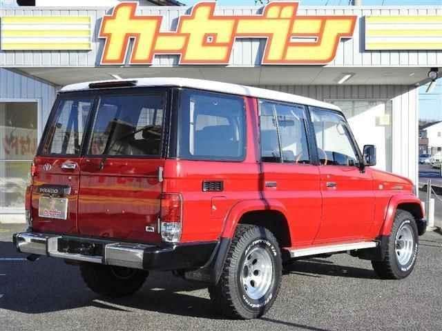1995 Toyota Land Cruiser JDM car for sale — photo 3 of 17