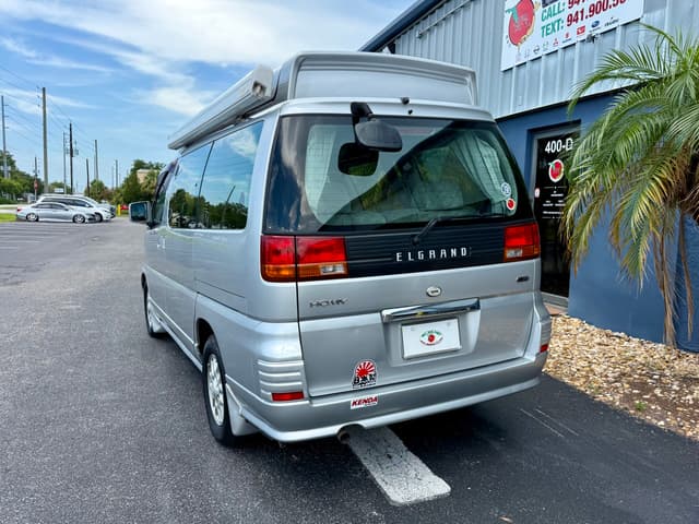 1999 Nissan Elgrand JDM car for sale — photo 7 of 25