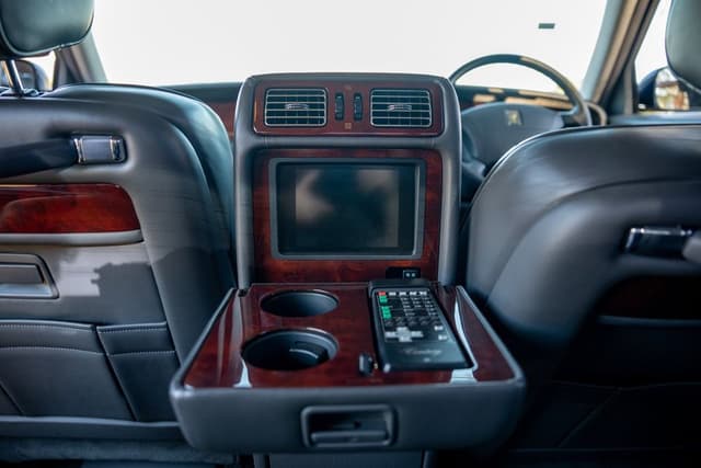 1994 Toyota Century JDM car for sale — photo 3 of 21