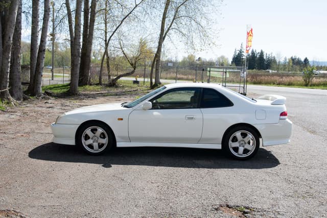 1999 Honda Prelude JDM car for sale — photo 4 of 17