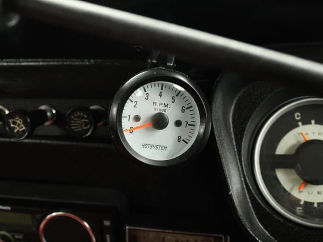 1975 Mitsubishi Jeep JDM car for sale — photo 15 of 25
