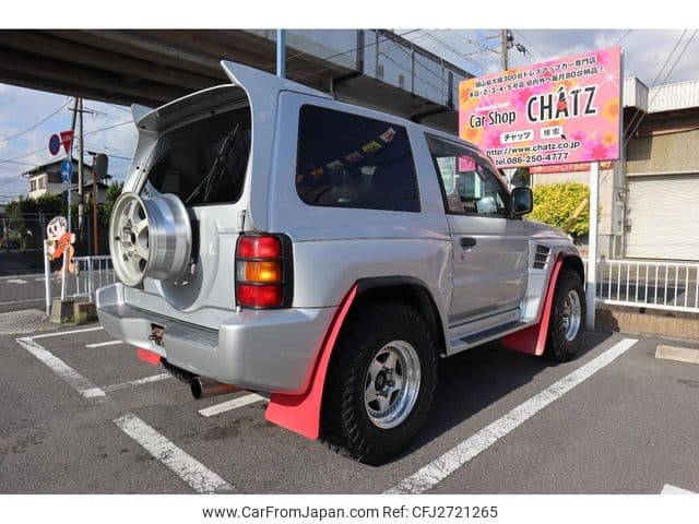 1998 Mitsubishi Pajero JDM car for sale — photo 7 of 10
