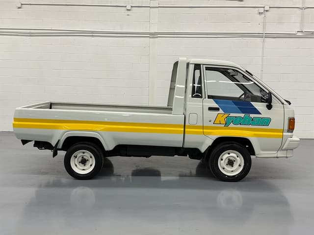 1989 Toyota Townace JDM car for sale — photo 5 of 10