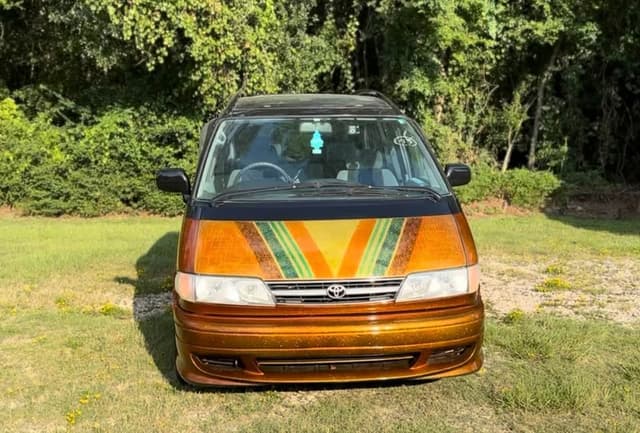 1997 Toyota Estima JDM car for sale — photo 10 of 11