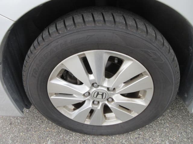 2012 Honda Stepwagon JDM car for sale — photo 23 of 25