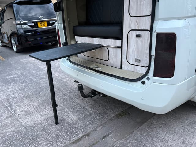 2007 Nissan Elgrand JDM car for sale — photo 19 of 25