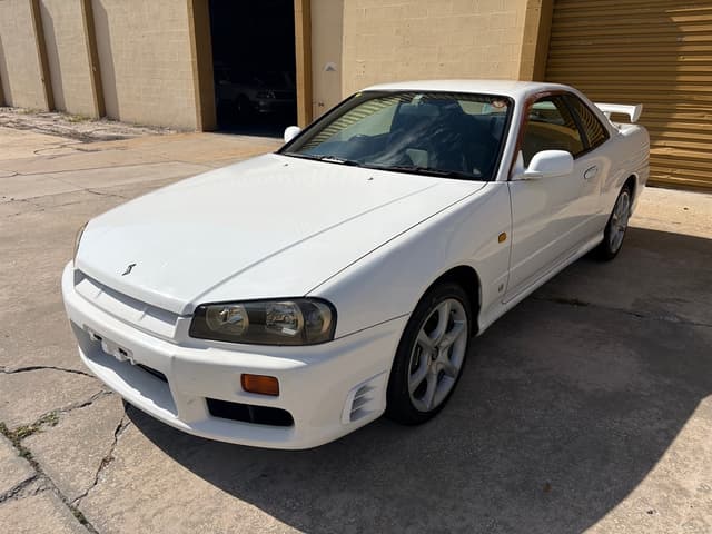 1998 Nissan Skyline JDM car for sale — photo 4 of 18