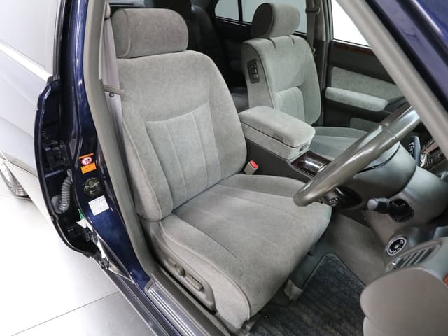 1998 Nissan Cima JDM car for sale — photo 15 of 25