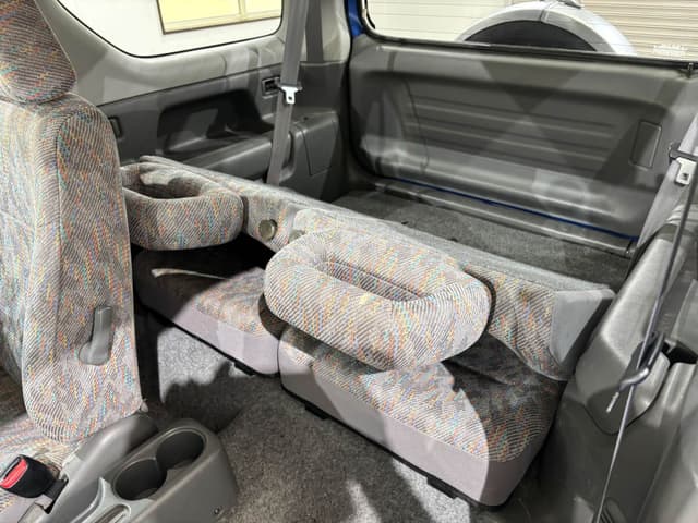 1999 Suzuki Jimny JDM car for sale — photo 22 of 25