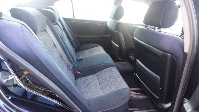 2000 Toyota Aristo JDM car for sale — photo 10 of 14