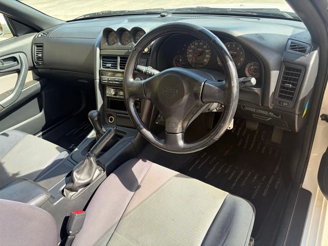 1998 Nissan Skyline JDM car for sale — photo 11 of 18