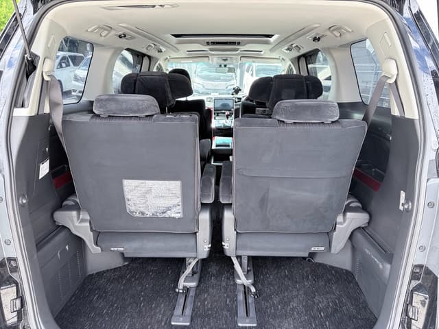 2008 Toyota Vellfire JDM car for sale — photo 12 of 13