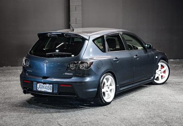 2009 Mazda Axela JDM car for sale — photo 11 of 20