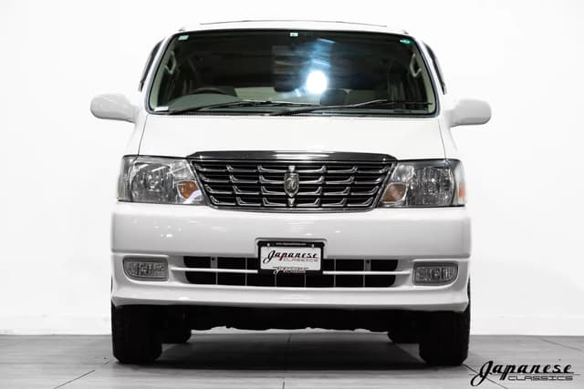 1999 Toyota Grand Hiace JDM car for sale — photo 2 of 25