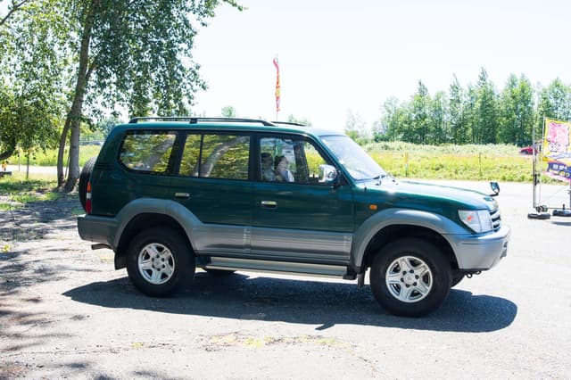 1997 Toyota Land Cruiser Prado JDM car for sale — photo 8 of 22