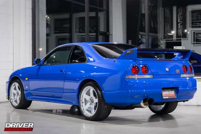 1996 Nissan Skyline JDM car for sale — photo 8 of 25