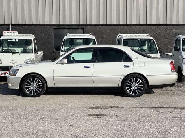 1999 Toyota Majesta JDM car for sale — photo 6 of 24