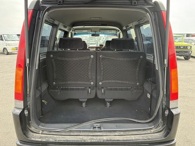 2001 Honda Stepwagon JDM car for sale — photo 6 of 7