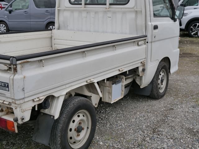 2002 Daihatsu Hijet JDM car for sale — photo 19 of 25
