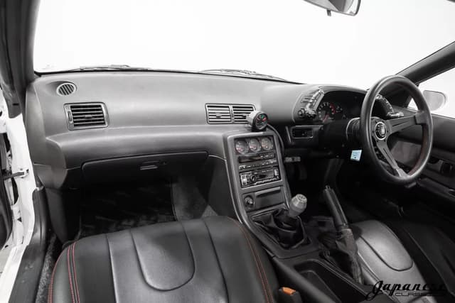 1993 Nissan Skyline JDM car for sale — photo 9 of 25