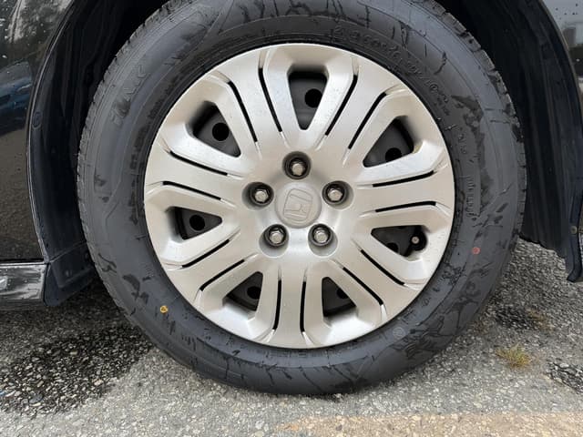 2011 Honda Odyssey JDM car for sale — photo 16 of 19