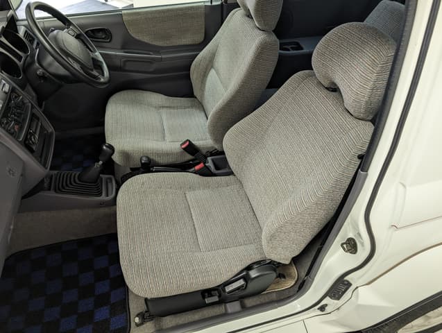 1996 Mitsubishi Pajero JDM car for sale — photo 20 of 24
