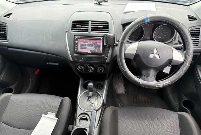 2011 Mitsubishi JDM car for sale — photo 6 of 17