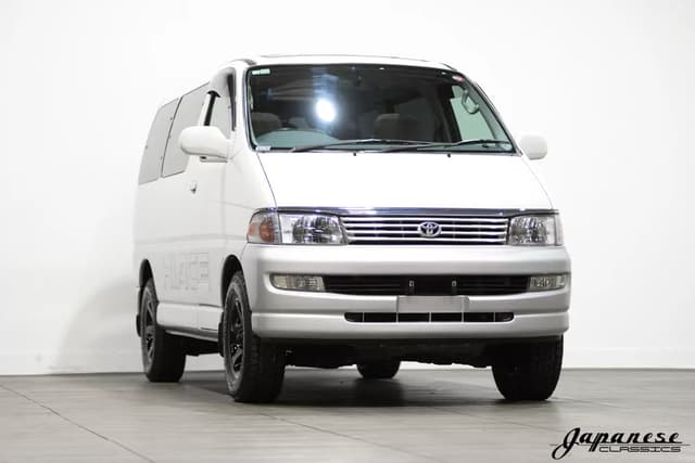 1998 Toyota HiAce JDM car for sale — photo 3 of 25