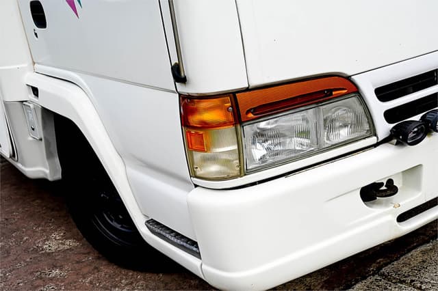 1997 Isuzu Elf JDM car for sale — photo 2 of 25
