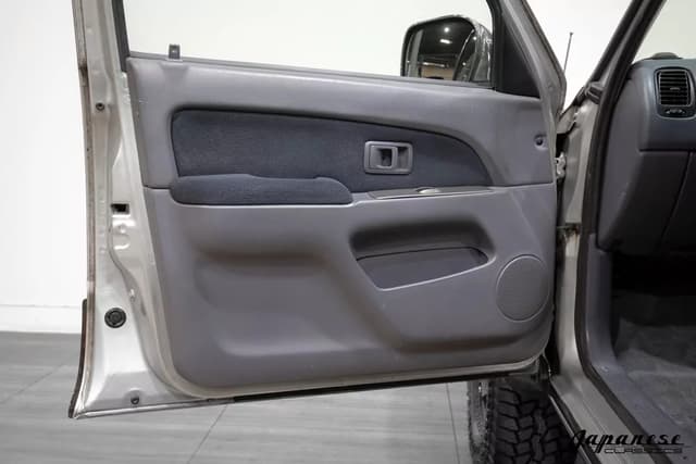 1999 Toyota Hilux JDM car for sale — photo 18 of 25