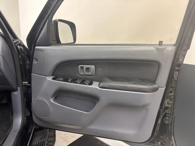 1996 Toyota Hilux Surf JDM car for sale — photo 18 of 25