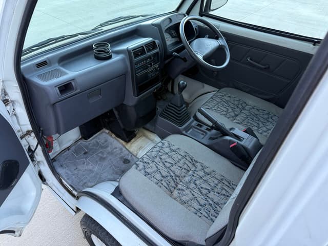 1998 Mitsubishi Minicab JDM car for sale — photo 11 of 17