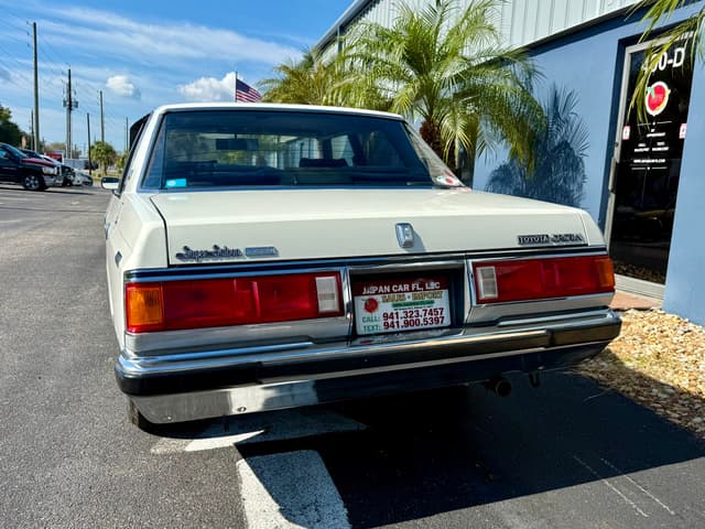 1982 Toyota Crown JDM car for sale — photo 7 of 25