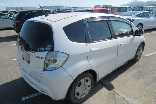 2011 Honda Fit JDM car for sale — photo 5 of 25