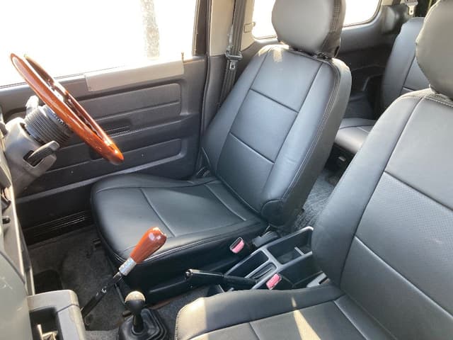 1996 Suzuki Jimny JDM car for sale — photo 14 of 25