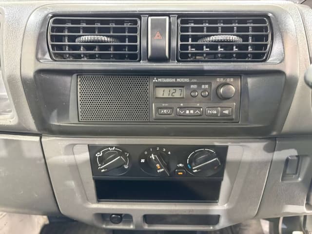 1999 Mitsubishi Minicab JDM car for sale — photo 10 of 10