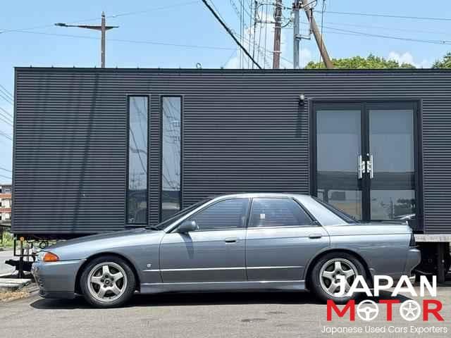 1990 Nissan Skyline JDM car for sale — photo 2 of 10