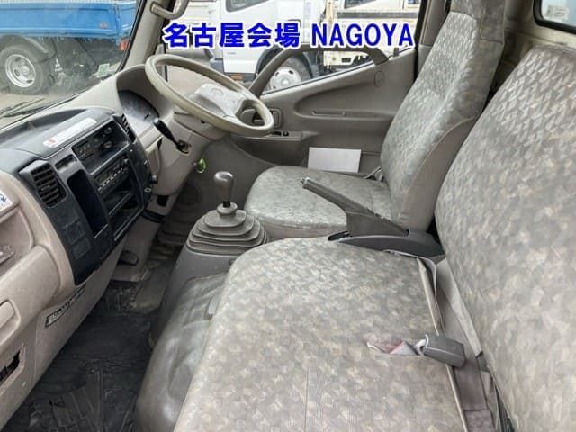 2007 Toyota Dyna JDM car for sale — photo 4 of 8