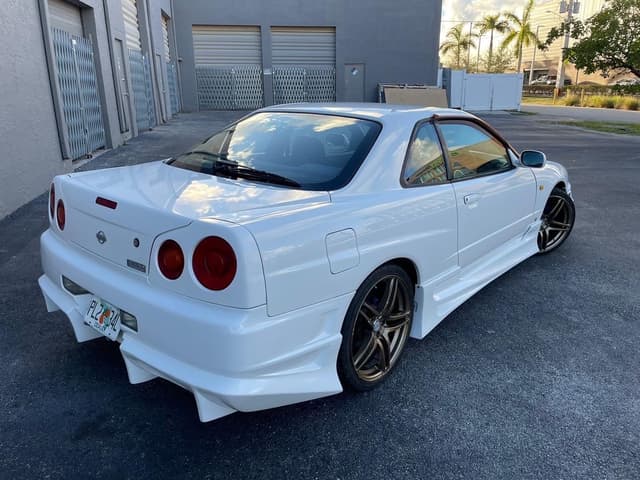 1998 Nissan Skyline JDM car for sale — photo 17 of 25