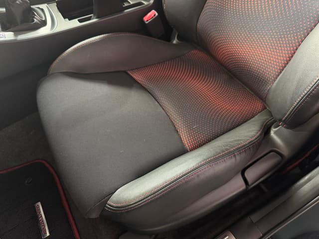 2009 Mazda Axela JDM car for sale — photo 13 of 25