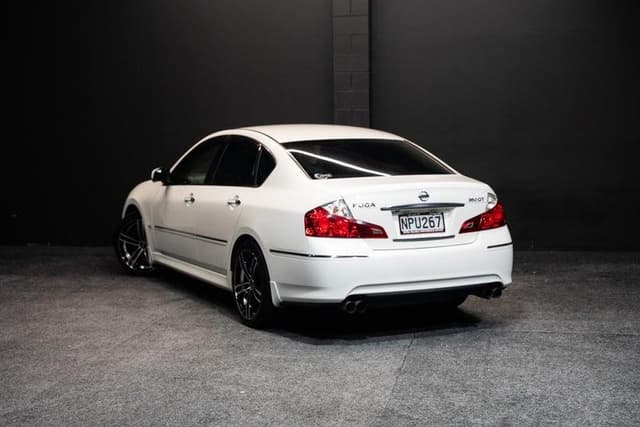 2009 Nissan Fuga JDM car for sale — photo 7 of 15