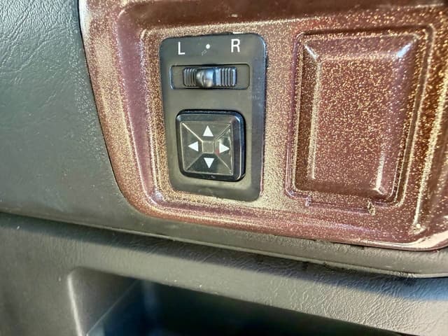 1999 Mitsubishi Town Box JDM car for sale — photo 25 of 25