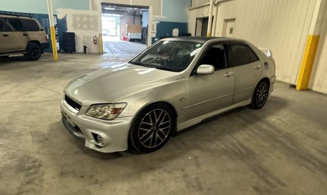 1999 Toyota Altezza JDM car for sale — photo 21 of 25