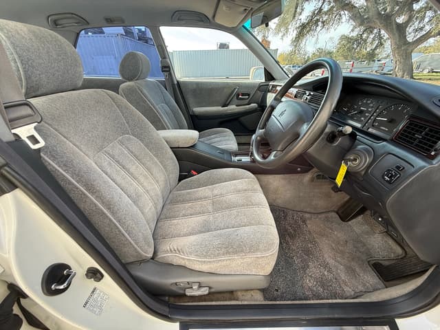 1996 Toyota Crown JDM car for sale — photo 18 of 21
