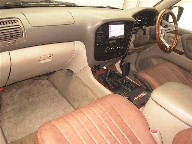 2000 Toyota Land Cruiser JDM car for sale — photo 2 of 11