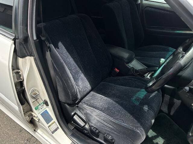 1999 Toyota Chaser JDM car for sale — photo 4 of 12