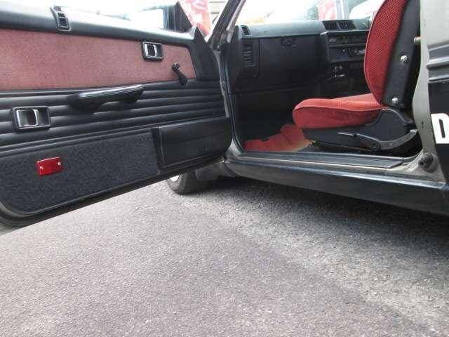1982 Nissan Skyline JDM car for sale — photo 13 of 20