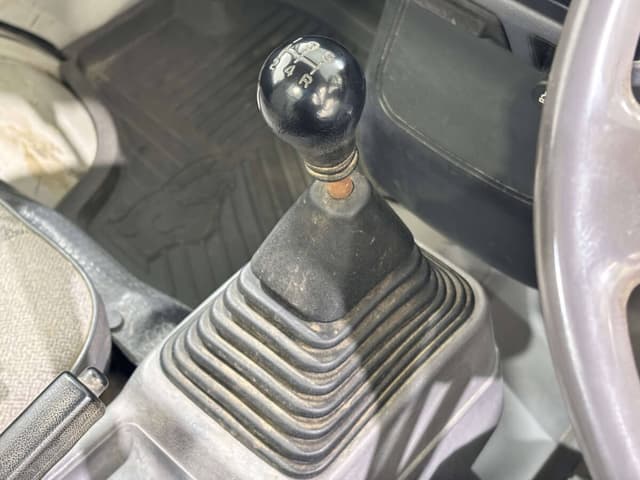 1996 Mitsubishi Minicab JDM car for sale — photo 14 of 25