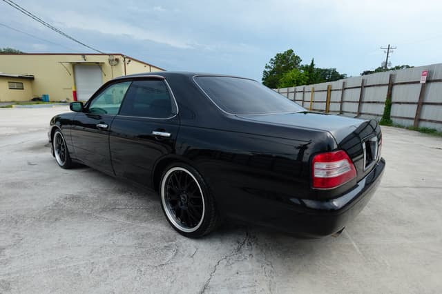 1998 Nissan Gloria JDM car for sale — photo 10 of 19